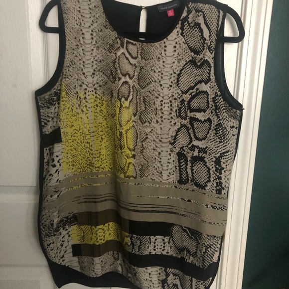 Vince Camuto Tops - EUC Vince Camuto Snake Print Sleeveless Tunic SZ M